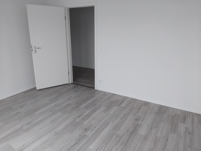 Renovierte 2 Zimmer Wohnung im DG in Gelsenkirchen zu vermieten!!! zimmer
