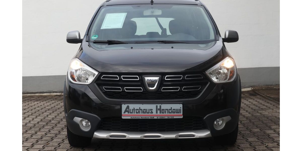 Dacia Lodgy 77.650 km 8.990 &euro; Moers 47443