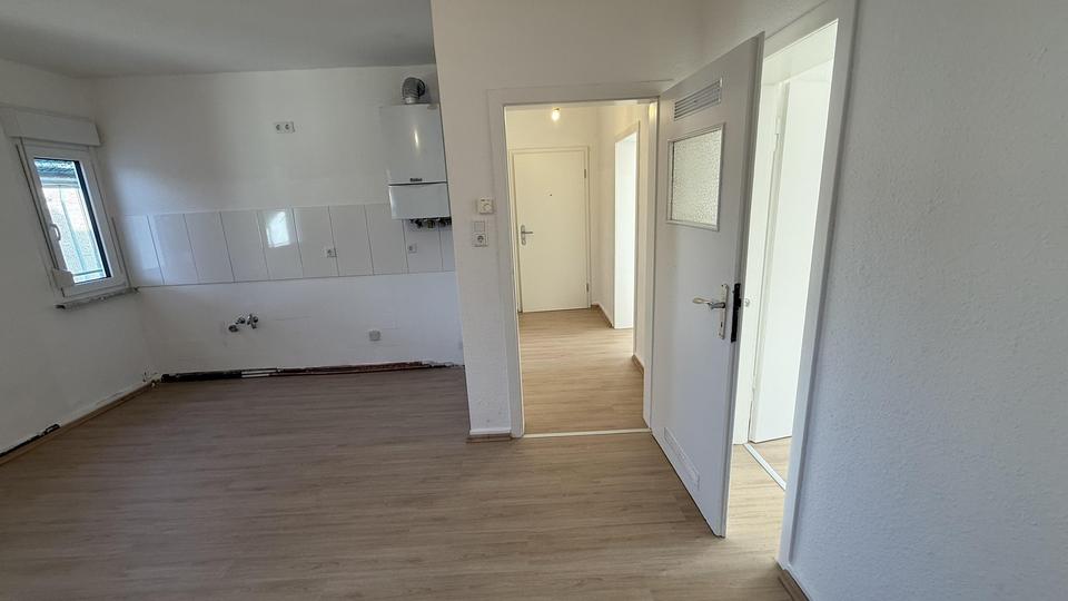 Erstbezug: 2,5-Zimmer-Wohnung (ca. 59 m²) mit neuem Tageslichtbad & 3-fach Verglasung 2.5 zimmer