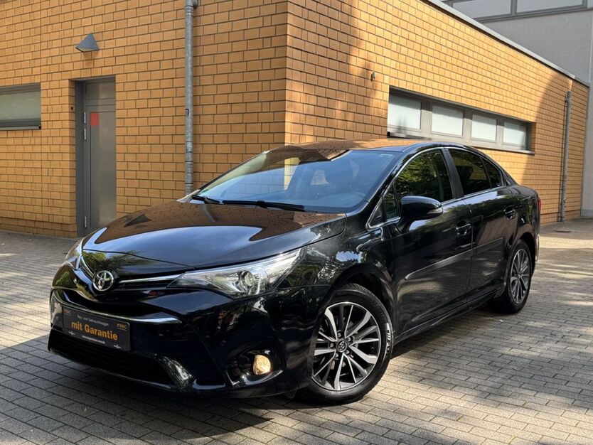 Toyota Avensis 57.838 km 19.450 € Essen 45326