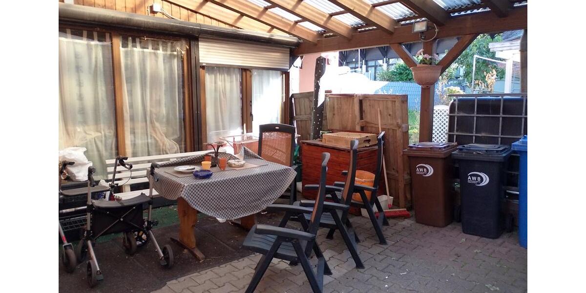 Freistehendes 3 Familien Haus in Dornburg-Frickhofen 8 zimmer