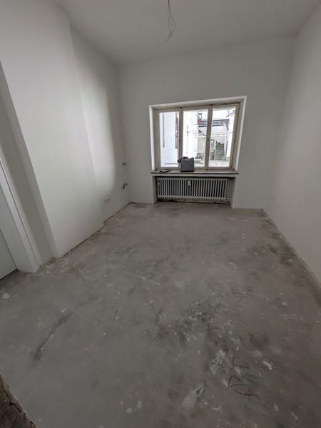 Ehemaliges Reisebüro auf der Rather Straße zu vermieten zimmer