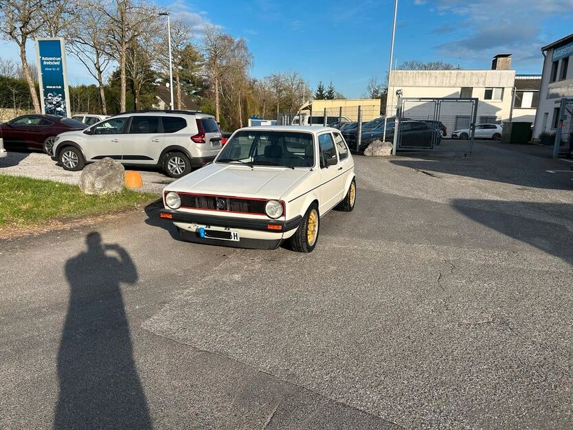 VW Golf 279.000 km 22.500 € Ratingen 40885