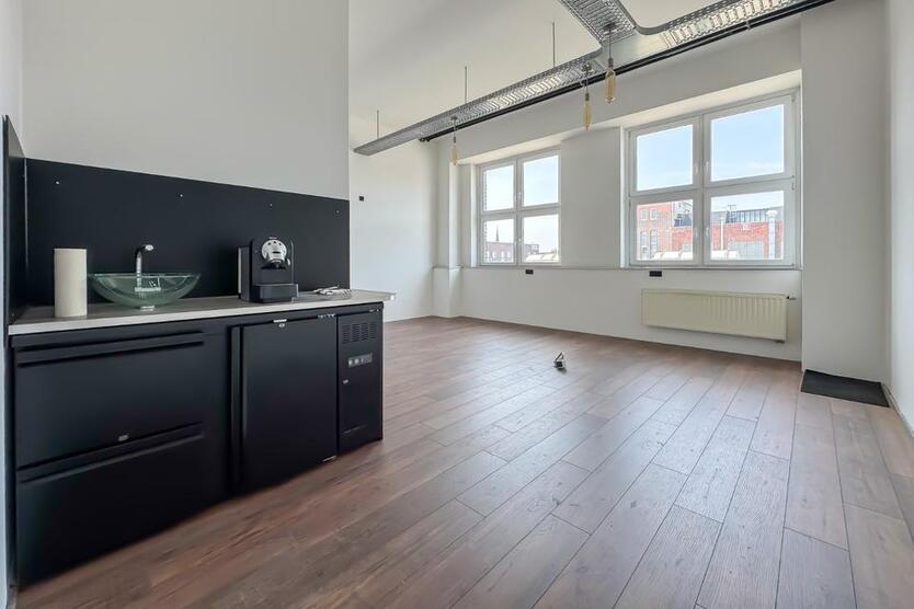 ÜBERWACHTE LAGERFLÄCHE MIT BÜRO UND EINBAUKÜCHE IM WITTENER TECHNOLOGIEPARK – INTECHLO BUILDING B14 zimmer