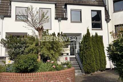 Haus Mettmann - 5.5 Zimmer, 201 m&sup2;, 450.000&euro; | Angebot:26488983