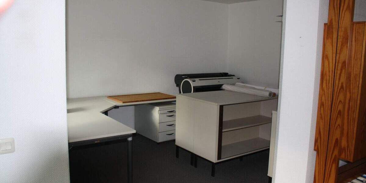 Gewerberäume in Herne-Sodingen mit Stellplätzen und Garage, eigenem Eingang 3 zimmer