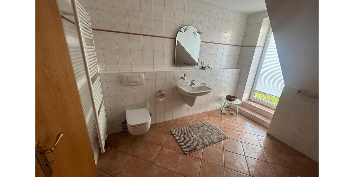Reihenhaus Düsseldorf Stadtbezirk 5 - 4 Zimmer, 100 m&sup2;, 2.650&euro; | Angebot:26700179
