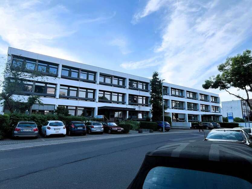 Büro in Erkrath 1.390 € 180 m²