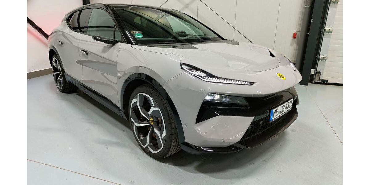 Lotus Eletre 27.500 km 92.489 &euro; Haan 42781
