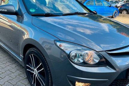 Hyundai i30 104.500 km 5.299 € Wuppertal 42277