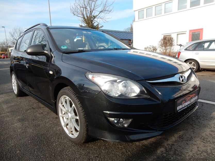Hyundai i30 238.729 km 2.000 € Oberhausen 46047