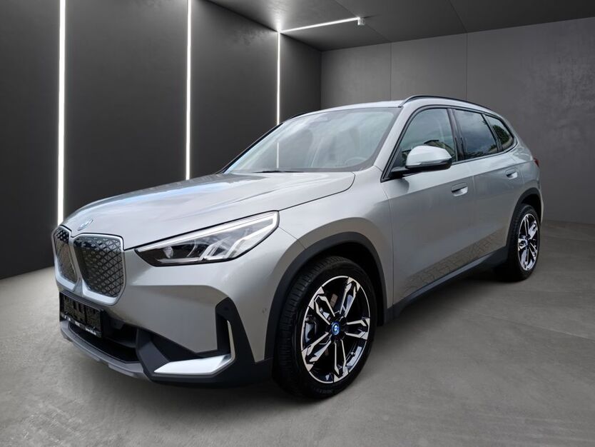 BMW iX1 5.982 km 41.780 € Bottrop 46236