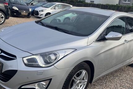 Hyundai i40 155.000 km 5.999 &euro; Essen 45355