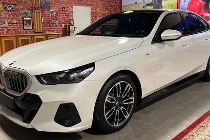 BMW 520 25.176 km 51.550 &euro; Oberhausen 46149
