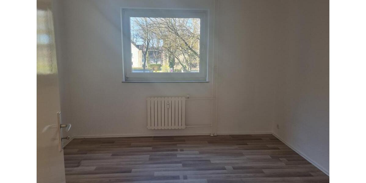 Etagenwohnung Gelsenkirchen Gelsenkirchen-West - 4 Zimmer, 77 m&sup2;, 620&euro; | Angebot:25784478