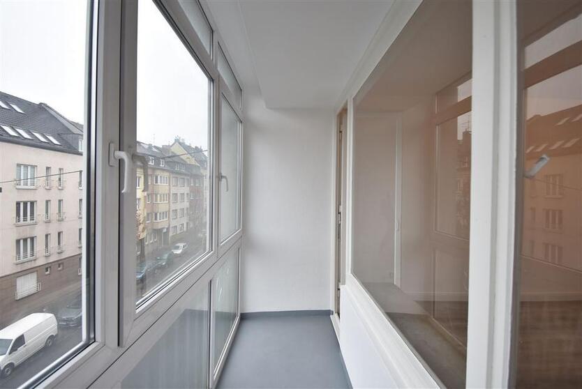 Zentrale Lage! Apartment mit Balkon & Wintergarten zu vermieten 2 zimmer