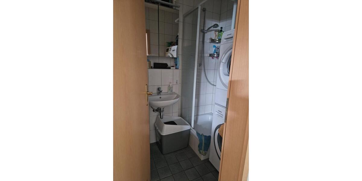 2 Zimmer -Dachgeschosswohnung 2 zimmer