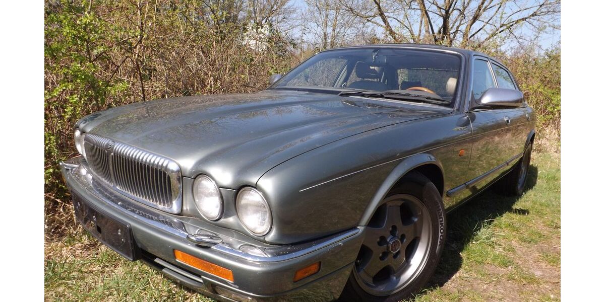 Jaguar Daimler 225.618 km 12.850 &euro; Mettmann 40822