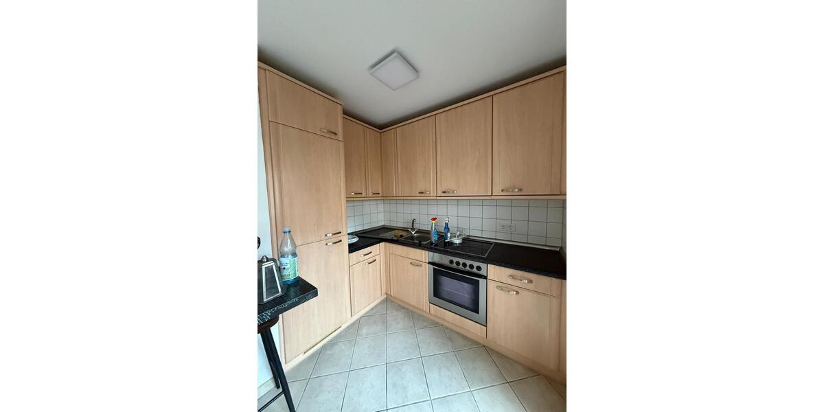 Möblierte Erdgeschosswohnung mit Stellplatz und Terrasse 2 zimmer