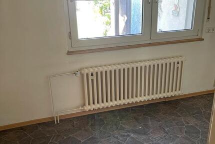 Haus Duisburg - 3 Zimmer, 70 m&sup2;, 880&euro; | Angebot:26449174