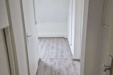 Wohnung Duisburg Hochfeld - 2 Zimmer, 45 m&sup2;, 410&euro; | Angebot:27177050