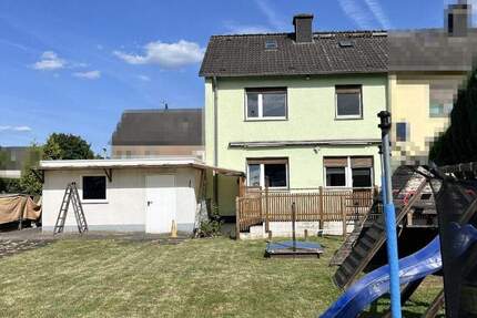 Ruhig, naturverbunden, familienfreundlich: Doppelhaushälfte mit großem Garten in Moers-Vennikel 5 zimmer