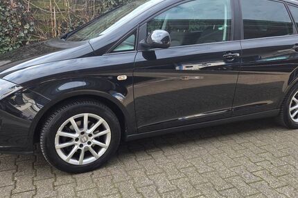 Seat Altea 130.923 km 8.490 &euro; Oberhausen 46149