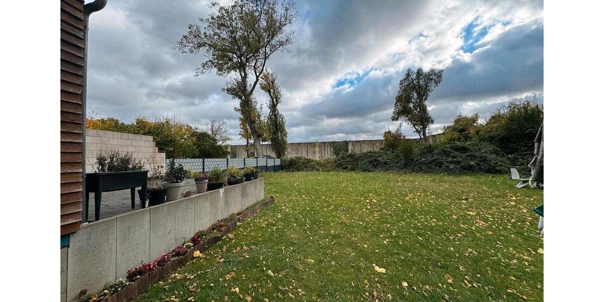 Einfamilienhaus Bottrop Ebel - 7 Zimmer, 220 m&sup2;, 410.000&euro; | Angebot:27083422