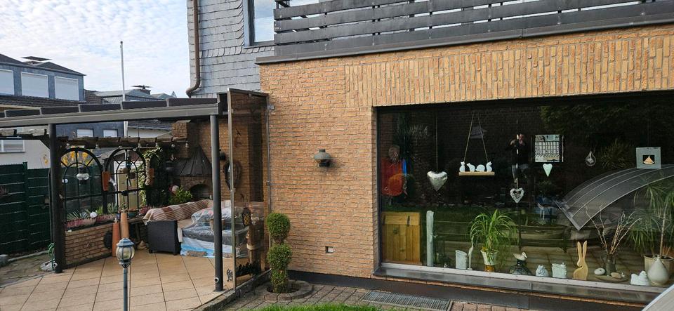 Freistehendes Zweifamilienhaus 6 zimmer