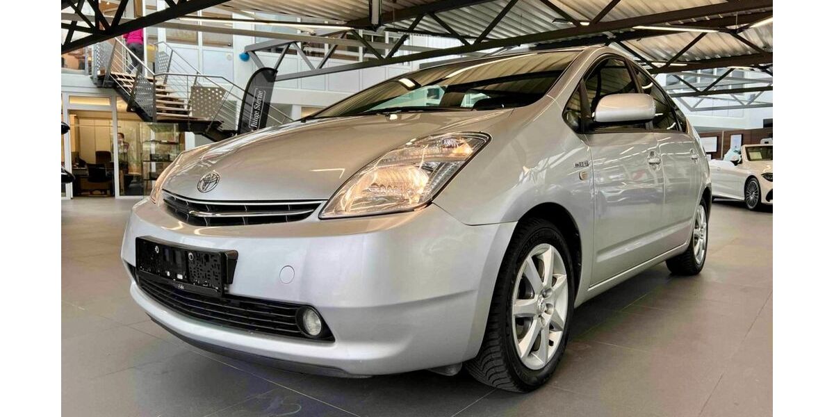 Toyota Prius 162.000 km 6.999 &euro; Wuppertal 42277