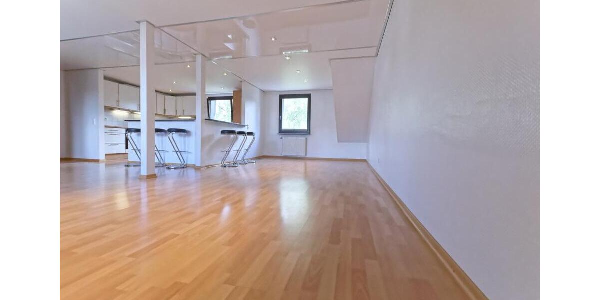 Dachgeschoßwohnung Oberhausen Biefang - 4 Zimmer, 96 m&sup2;, 227.000&euro; | Angebot:26940519