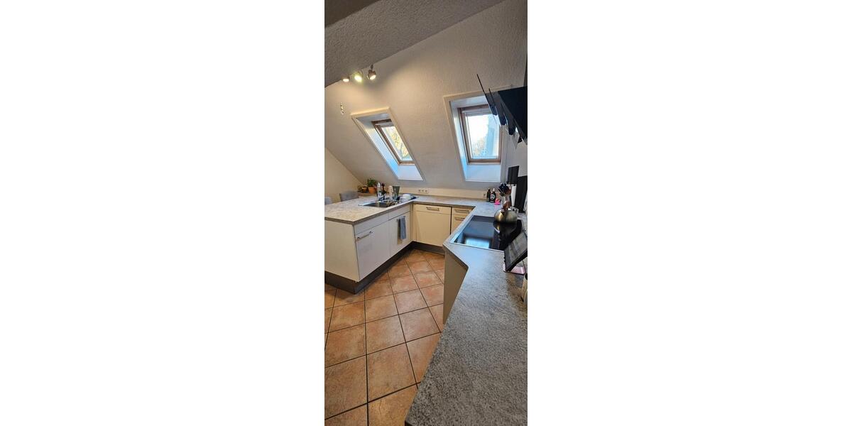 Dachgeschoßwohnung Wuppertal Lichtenplatz - 3.5 Zimmer, 110 m&sup2;, 1.125&euro; | Angebot:26395411