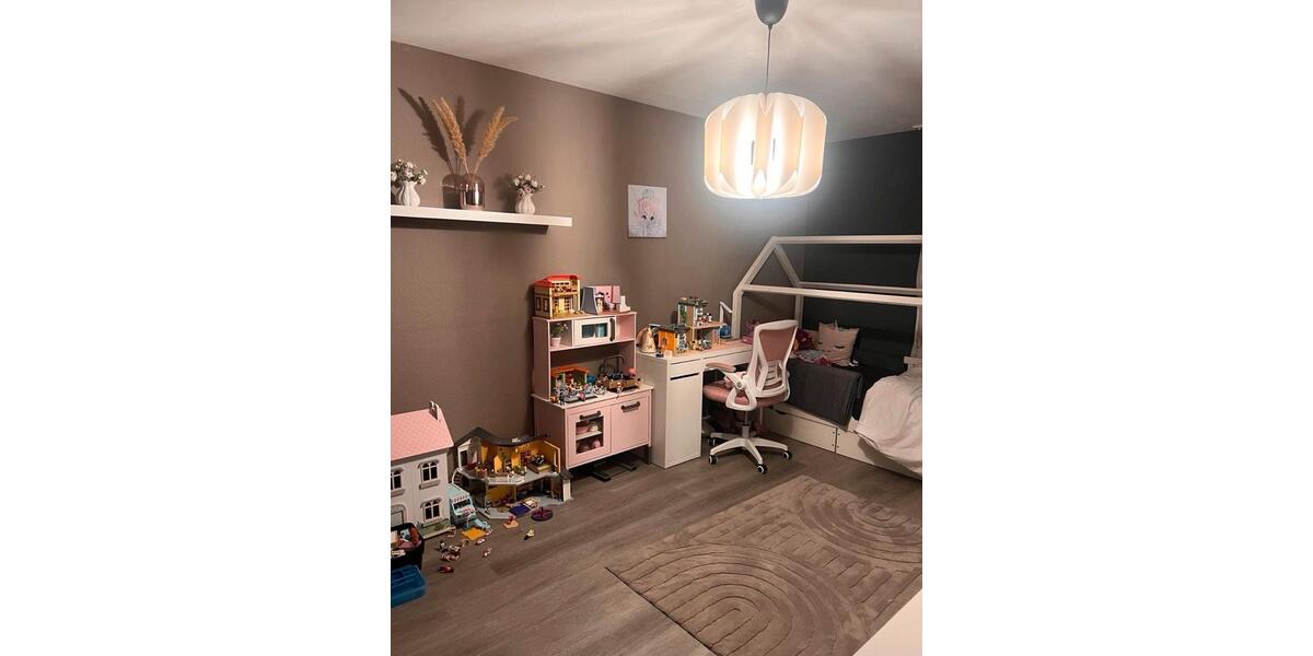 Dachgeschoßwohnung Gelsenkirchen Gelsenkirchen-Mitte - 3 Zimmer, 80 m&sup2;, 500&euro; | Angebot:25656495