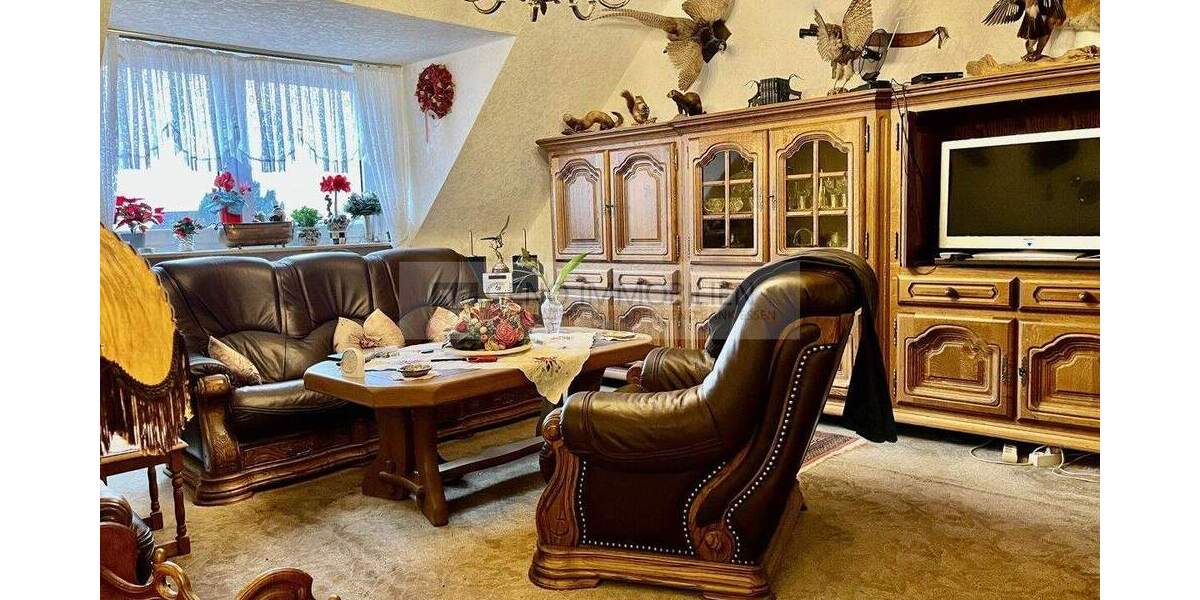 Gepflegte Dachgeschosswohnung wird frei für Sie! 2 zimmer