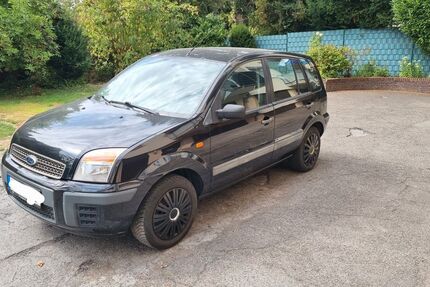 Ford Fusion 75.600 km 2.100 &euro; Essen 45147