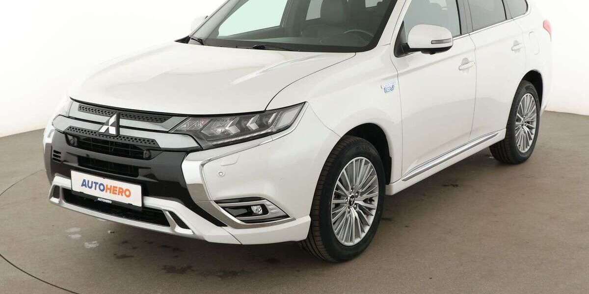 Mitsubishi Outlander 82.617 km 22.050 &euro; Essen 45141