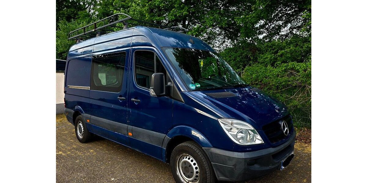 Mercedes-Benz Sprinter 224.000 km 7.990 &euro; Oberhausen 46149