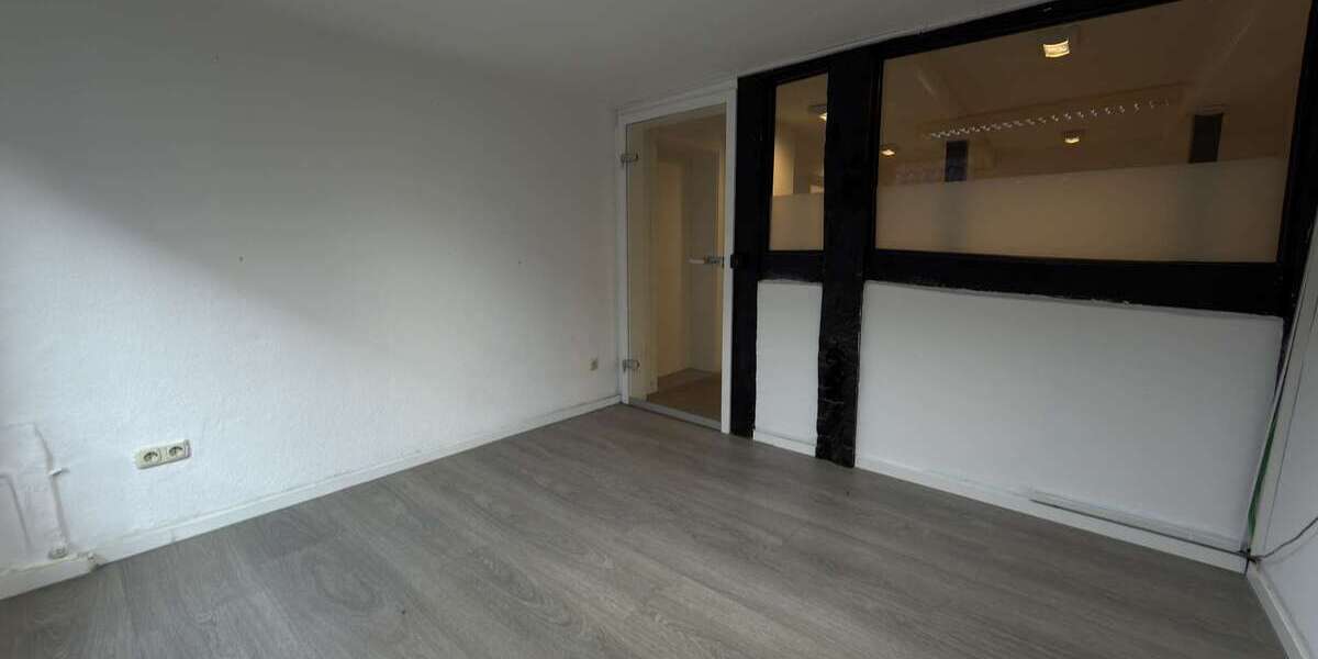 Großes Büro- und Praxisfläche in Hattingens Altstadt mit IT-Raum, LAN, Seminarraum und Gartennutzung 10 zimmer