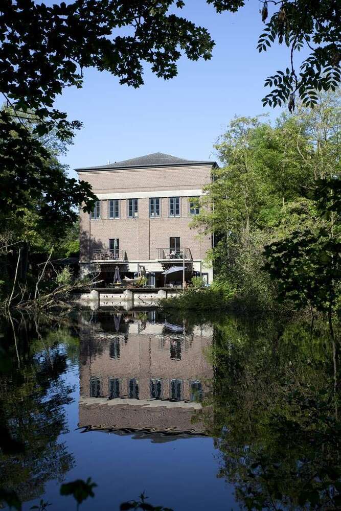 Haus zum Kaufen in Moers 1.490.000 € 308 m²