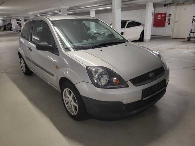 Ford Fiesta 160.000 km 1.999 &euro; Essen 45326