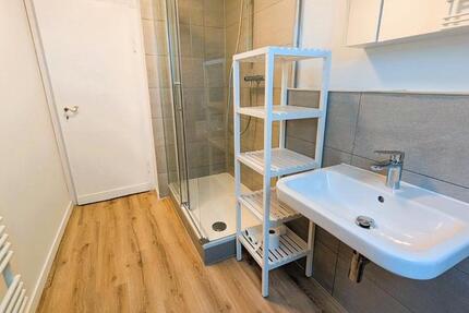 Moderne 3,5-Zi.-Wohnung in Alt-Homberg – Erstbezug nach Sanierung 3.5 zimmer