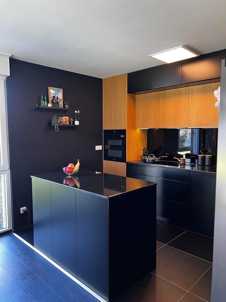 Luxuriöse EG Wohnung mit großem Garten in beliebter Lage zimmer