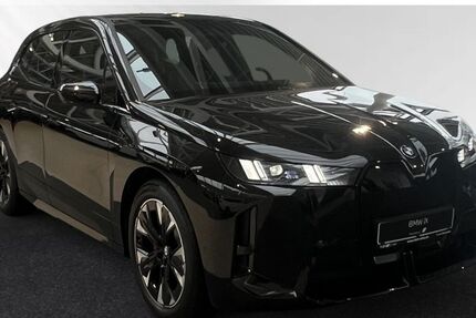 BMW iX 4.000 km 80.890 &euro; Moers 47441