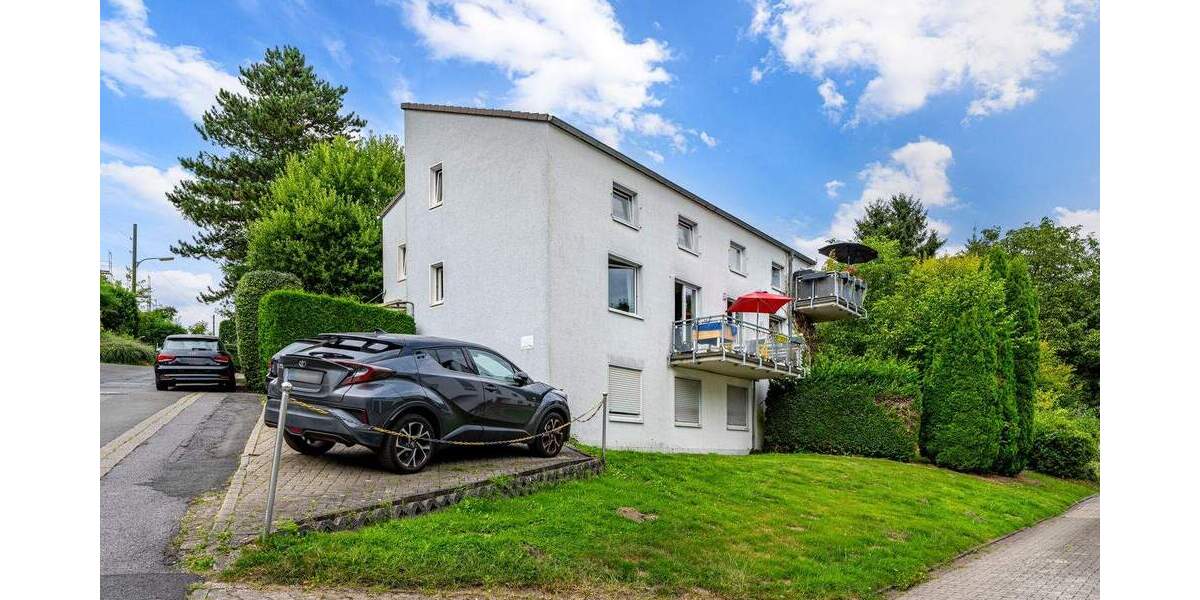 Helle 3-Zimmer-Dachgeschosswohnung mit Balkon, Stellplatz und attraktivem Raumkonzept 3 zimmer