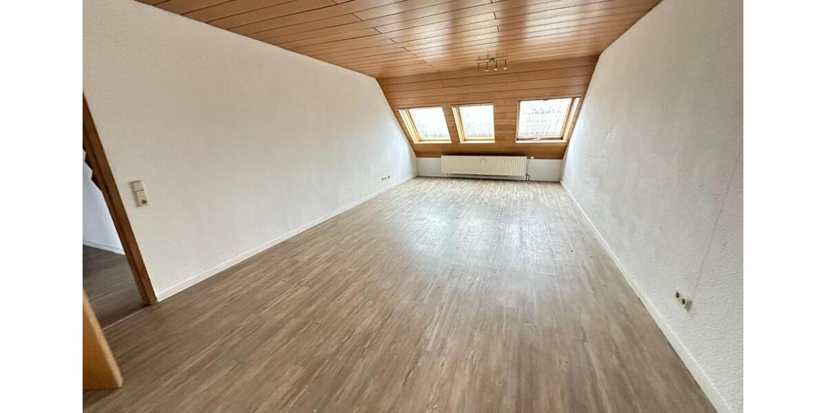 2-Zimmer Dachgeschosswohnung in Essen-Altendorf 2 zimmer
