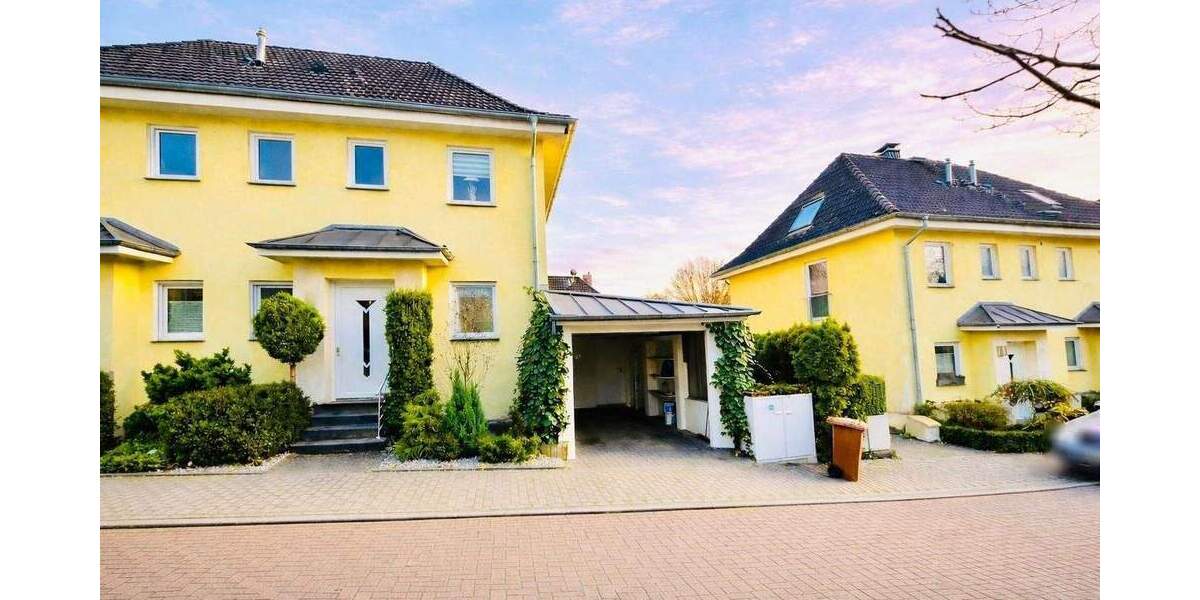 Familienfreundliche, Doppelhaushälfte mit Garage in ruhiger Sackgasse 5 zimmer