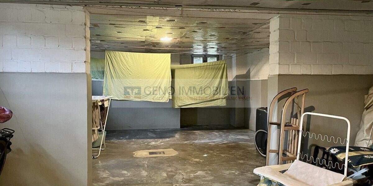 Gepflegte Dachgeschosswohnung wird frei für Sie! 2 zimmer
