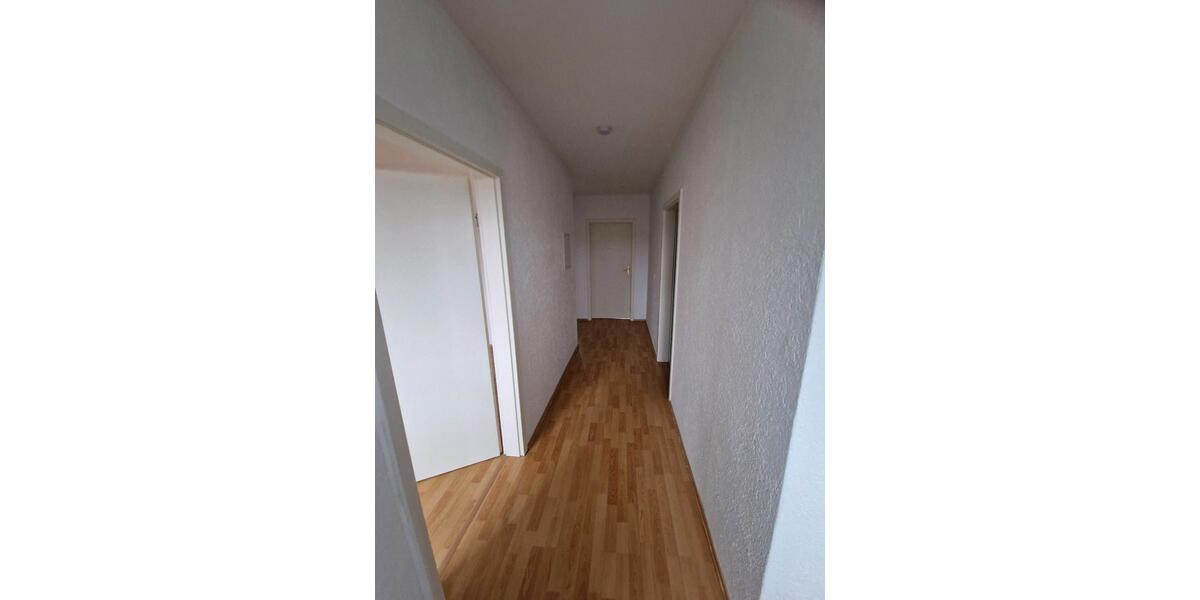 Dachgeschoßwohnung Duisburg Mittelmeiderich - 3.5 Zimmer, 144 m&sup2;, 250.000&euro; | Angebot:23595768