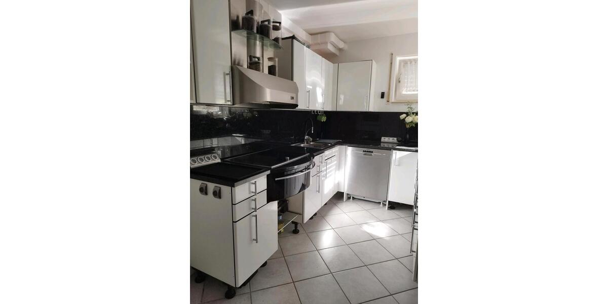 Etagenwohnung Oberhausen Alt-Oberhausen - 2 Zimmer, 65 m&sup2;, 155.000&euro; | Angebot:27487075