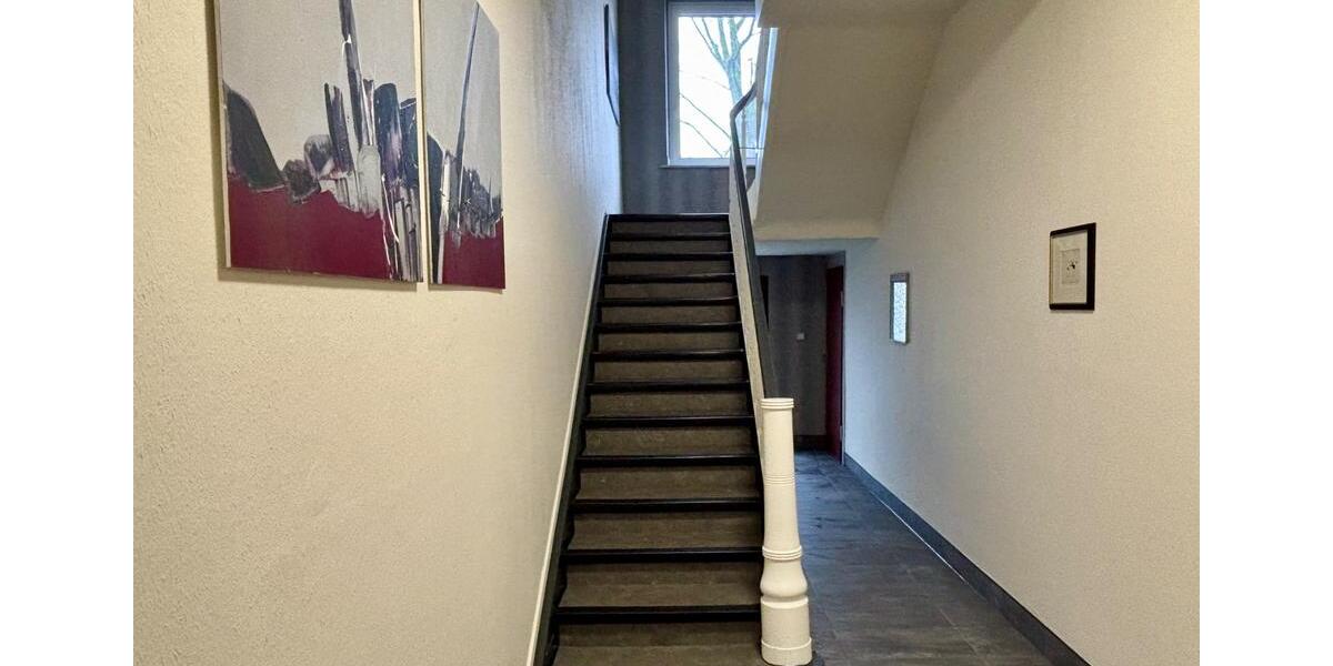 Renditestarkes MFH + 7 Garagen in Duisburg-Dellviertel 14 zimmer